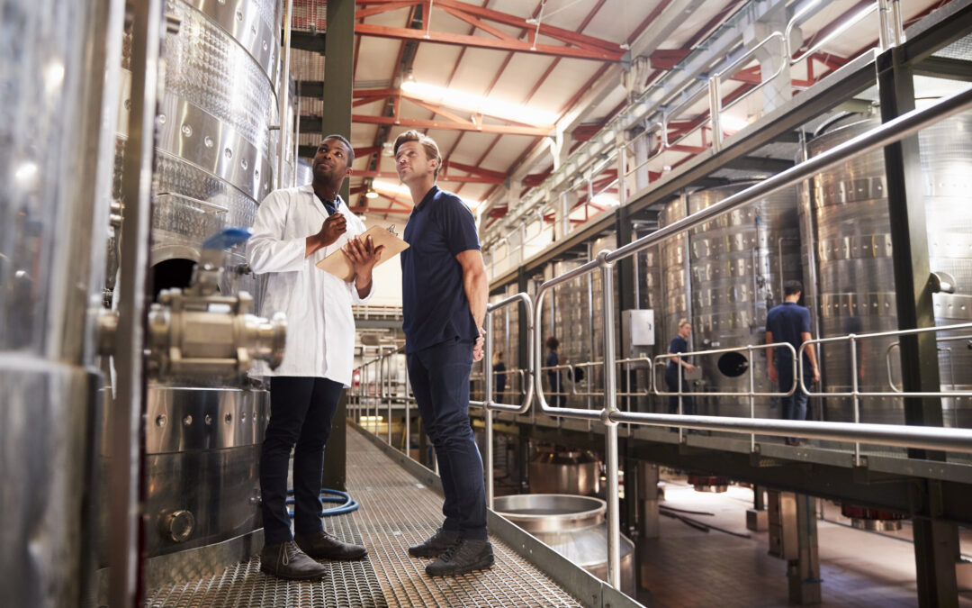 OEE opérateurs : comment impliquer les équipes terrain dans l&rsquo;amélioration de la performance